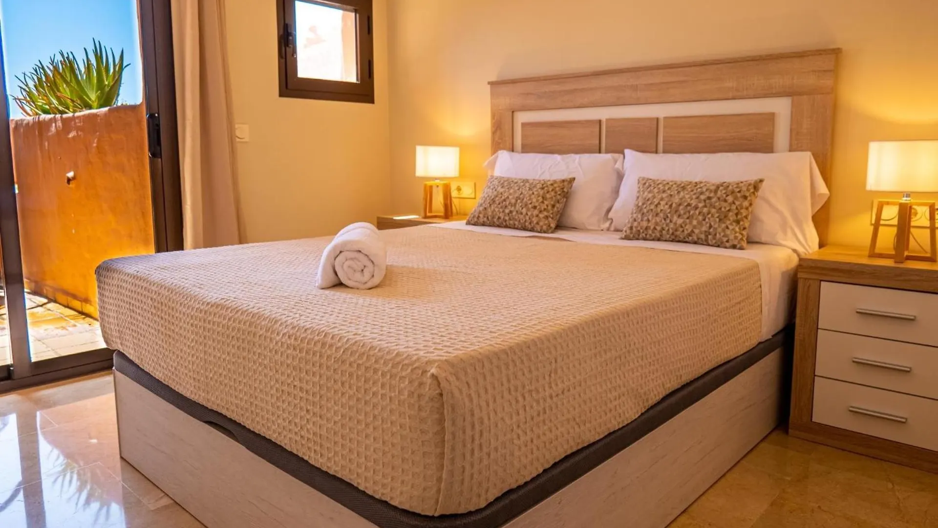 Suitur Apartamento Duquesa Playa Piscina マニルバ 0*,
